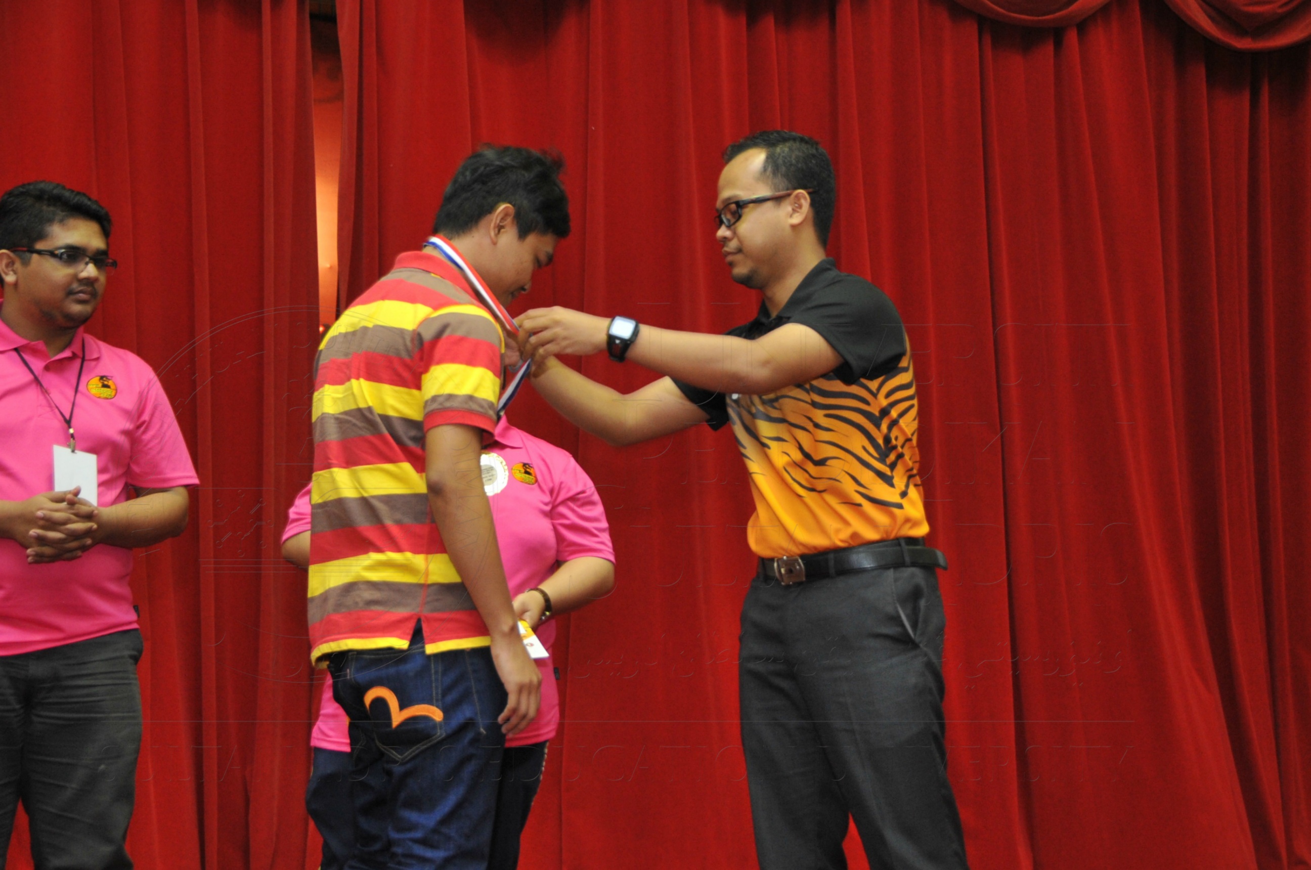 PRO15 158 CATUR HAS 9518